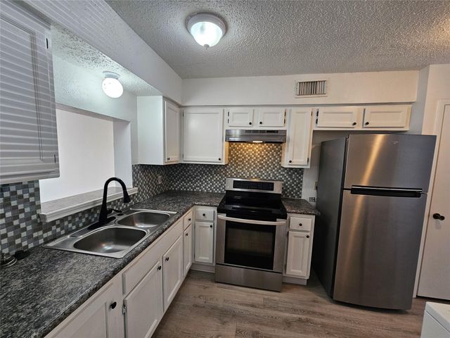 6476 Alisa Lane 615, Houston, TX 77084