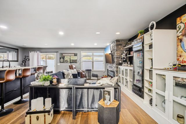 208 Saxony Way, Gallatin, TN 37066