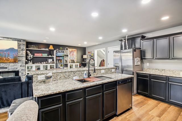 208 Saxony Way, Gallatin, TN 37066