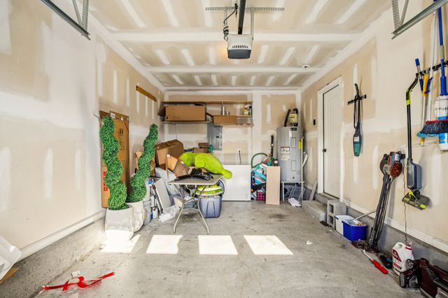 208 Saxony Way, Gallatin, TN 37066