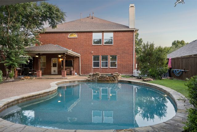 1145 Whispering Trail Circle, Lewisville, TX 75067