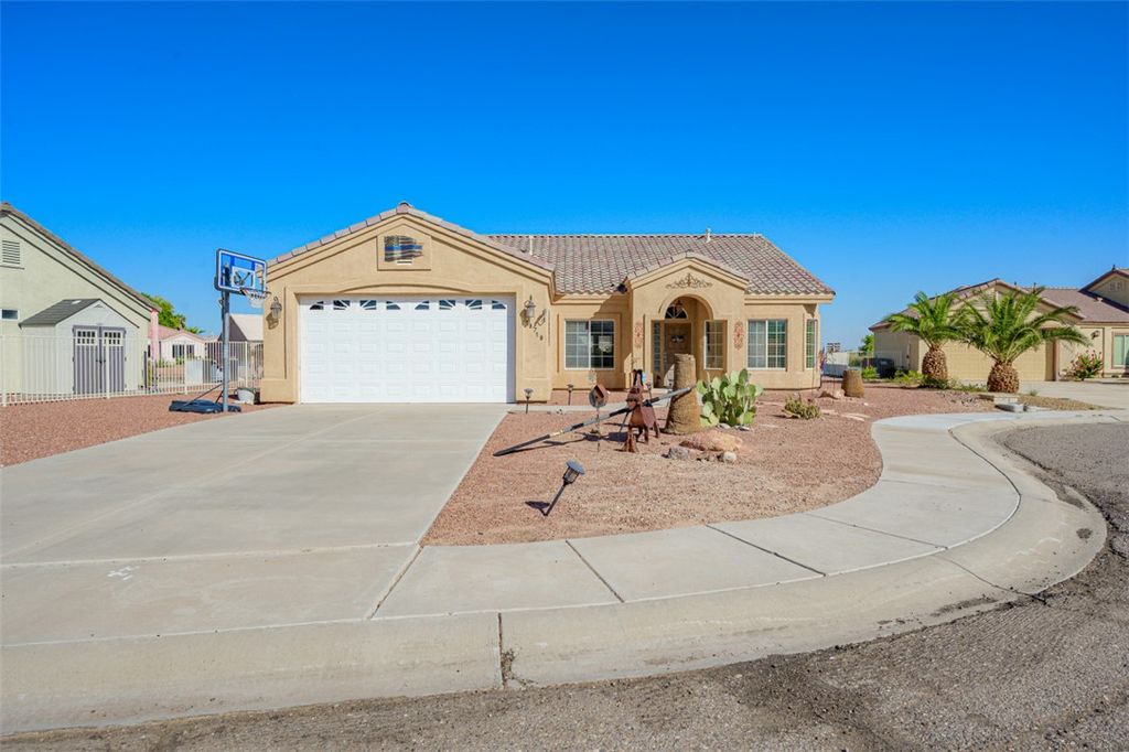 10719 S Peaceful Water Cove, Mohave Valley, AZ 86440