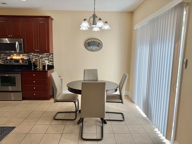 76 Fairway Oaks DR, Hardy, VA 24101