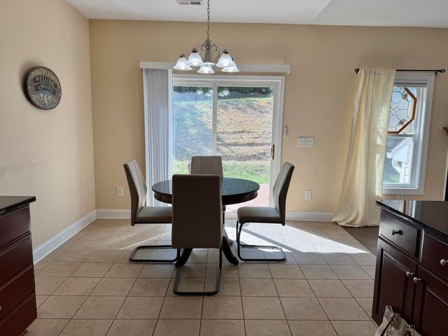 76 Fairway Oaks DR, Hardy, VA 24101