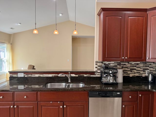 76 Fairway Oaks DR, Hardy, VA 24101