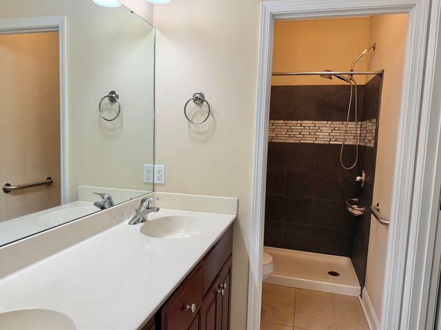 76 Fairway Oaks DR, Hardy, VA 24101