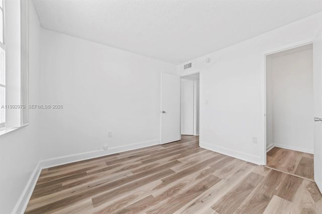 498 NW 165th St Rd D-201, Miami, FL 33169