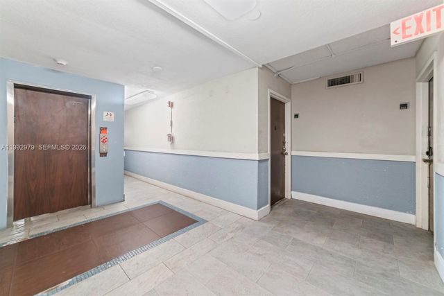 498 NW 165th St Rd D-201, Miami, FL 33169