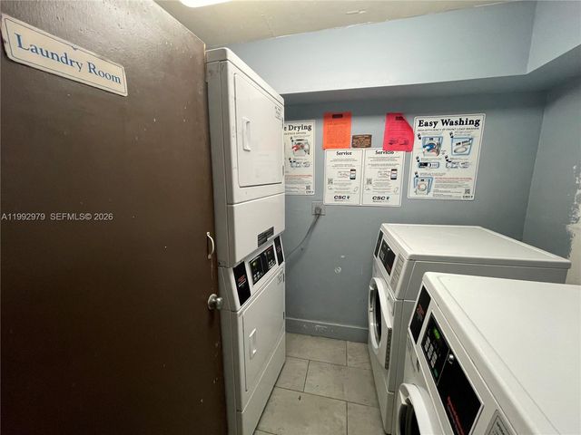 498 NW 165th St Rd D-201, Miami, FL 33169