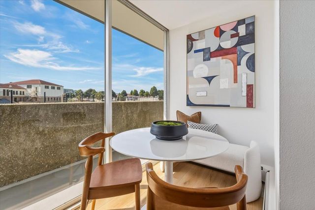 1000 North Point Street 201, San Francisco, CA 94109