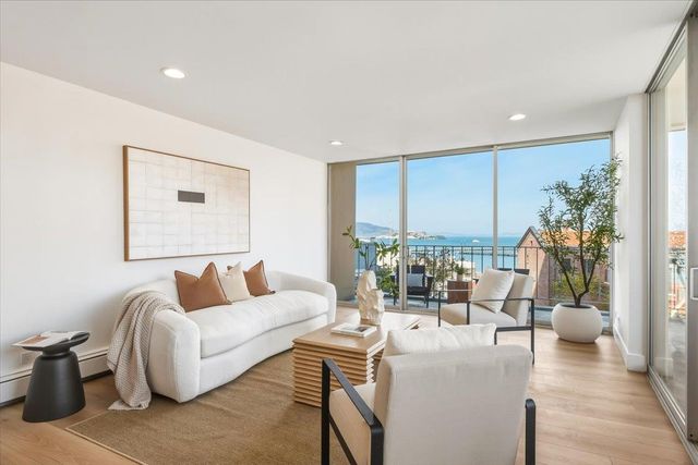 1000 North Point Street 201, San Francisco, CA 94109