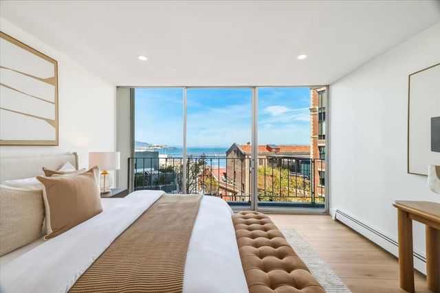 1000 North Point Street 201, San Francisco, CA 94109