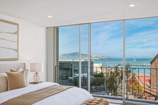 1000 North Point Street 201, San Francisco, CA 94109