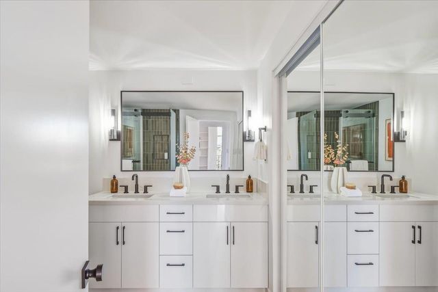 1000 North Point Street 201, San Francisco, CA 94109
