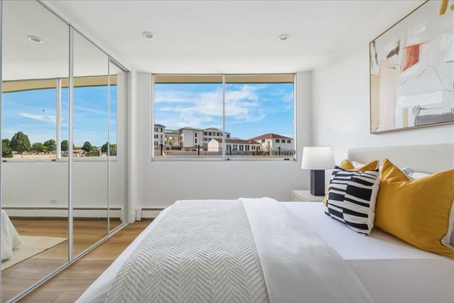 1000 North Point Street 201, San Francisco, CA 94109