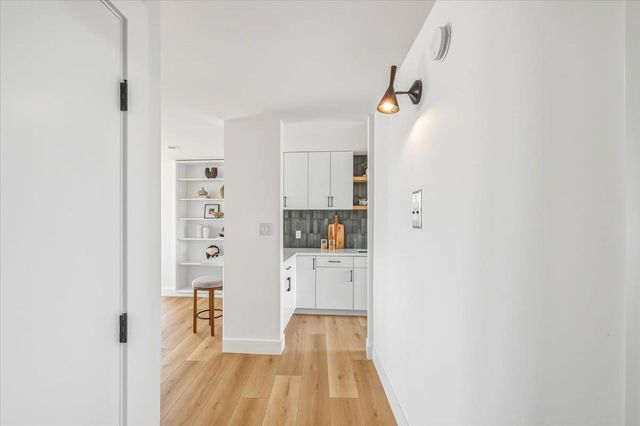 1000 North Point Street 201, San Francisco, CA 94109