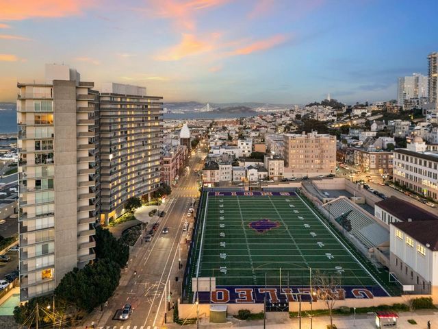 1000 North Point Street 201, San Francisco, CA 94109