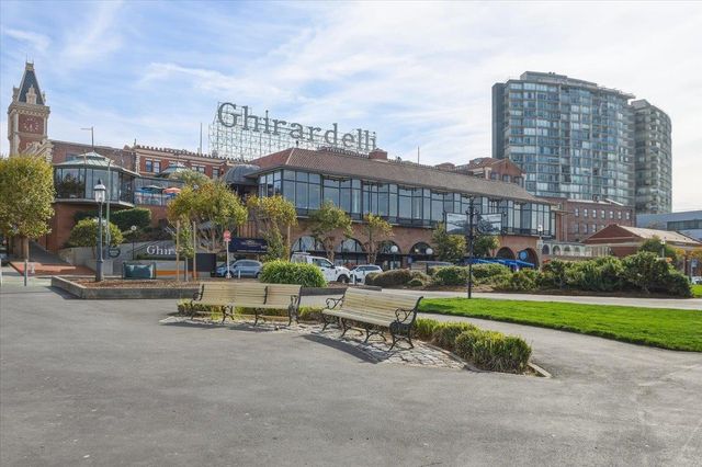 1000 North Point Street 201, San Francisco, CA 94109