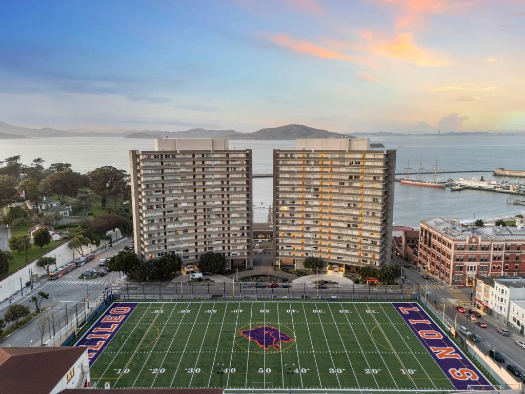 1000 North Point Street 201, San Francisco, CA 94109