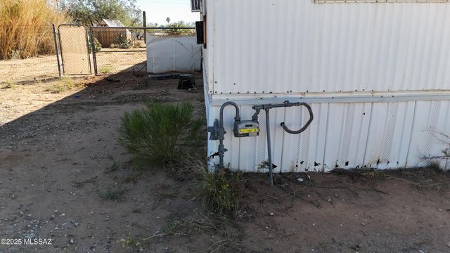 6050 N Avra Road, Tucson, AZ 85743