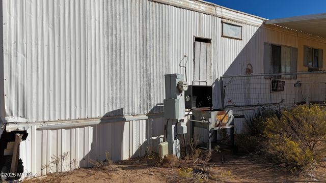 6050 N Avra Road, Tucson, AZ 85743