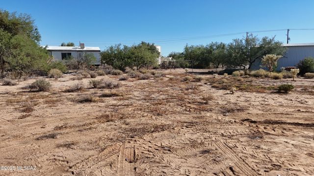 6050 N Avra Road, Tucson, AZ 85743