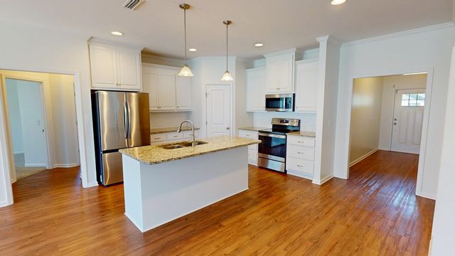 105 Magnolia Ln, Newton, AL 36352