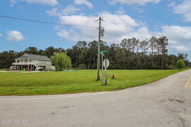 1125 Bluebill Drive, Havelock, NC 28532