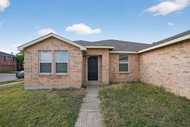9236 Cheswick Drive, Fort Worth, TX 76123