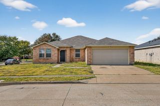 9236 Cheswick Drive, Fort Worth, TX 76123