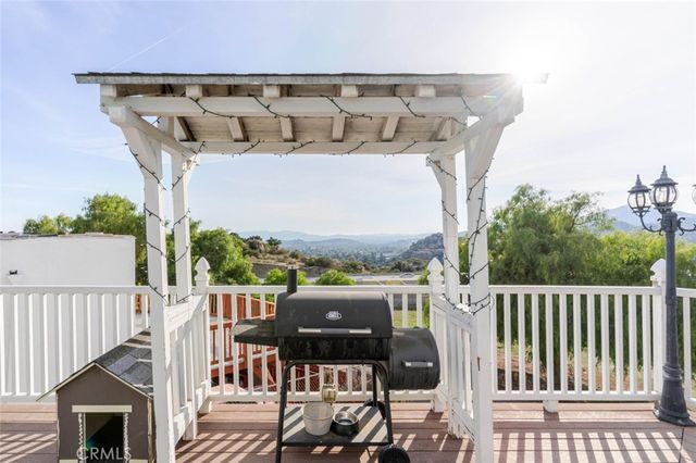 21410 Wahoo Trail, Chatsworth, CA 91311
