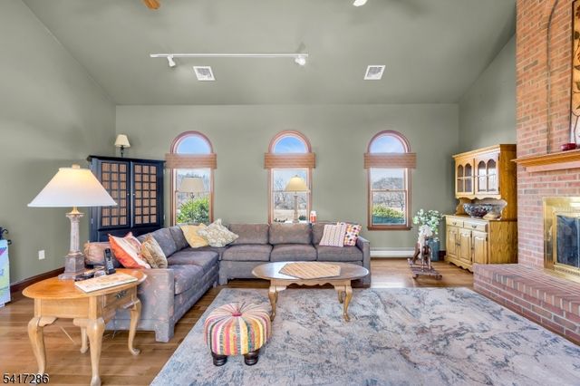 309 Pennington Harbourton Rd, Hopewell Twp., NJ 08534