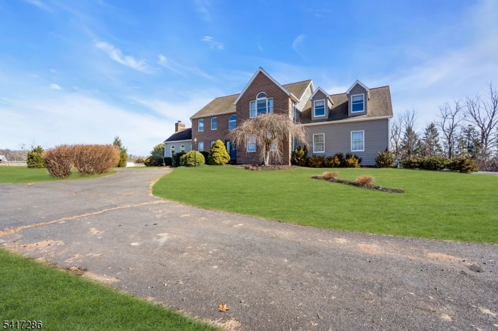 309 Pennington Harbourton Rd, Hopewell Twp., NJ 08534