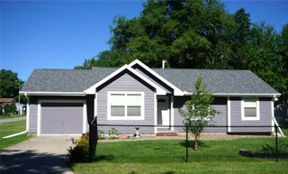 710 N 3rd Avenue, Winterset, IA 50273