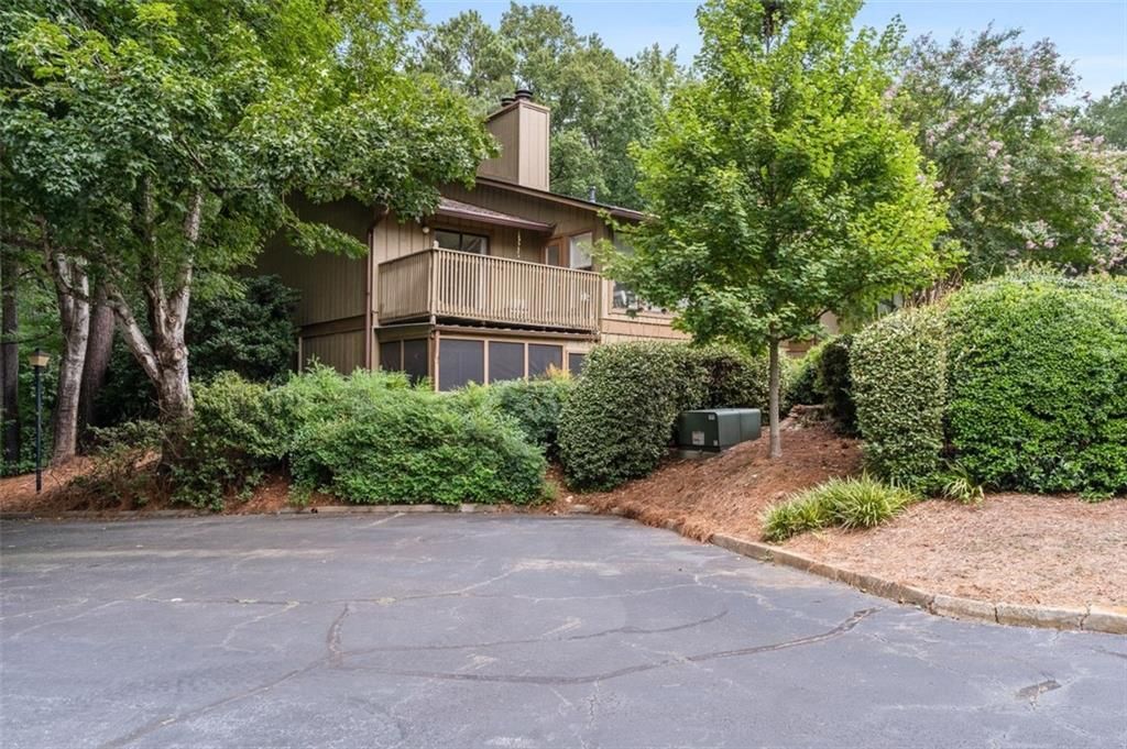1004 Dunbar Drive, Atlanta, GA 30338