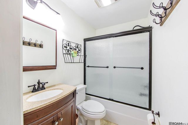 1890 La Hwy 1, Grand Isle, LA 70358