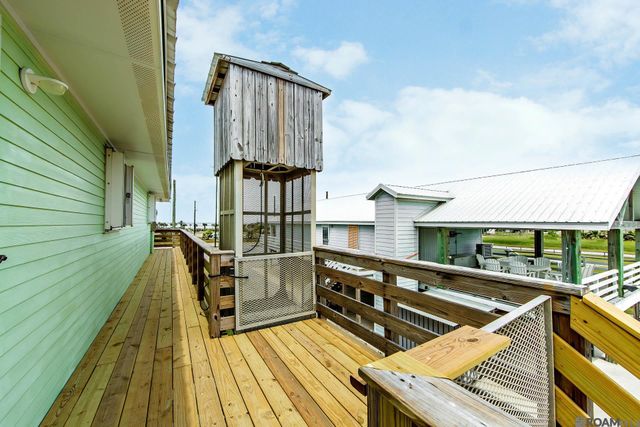 1890 La Hwy 1, Grand Isle, LA 70358