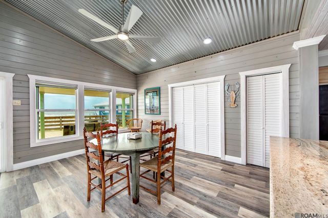 1890 La Hwy 1, Grand Isle, LA 70358