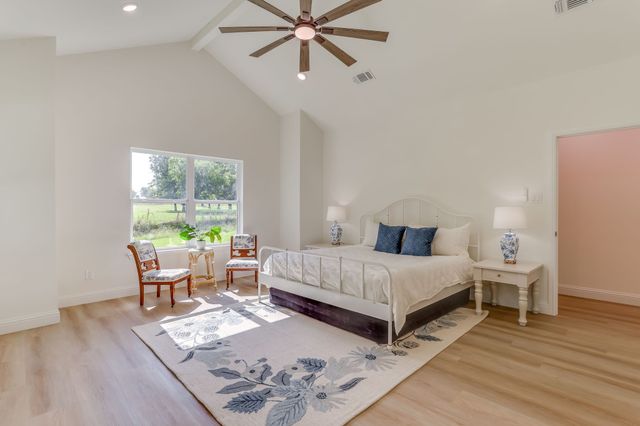 6705 Westover Drive, Granbury, TX 76049