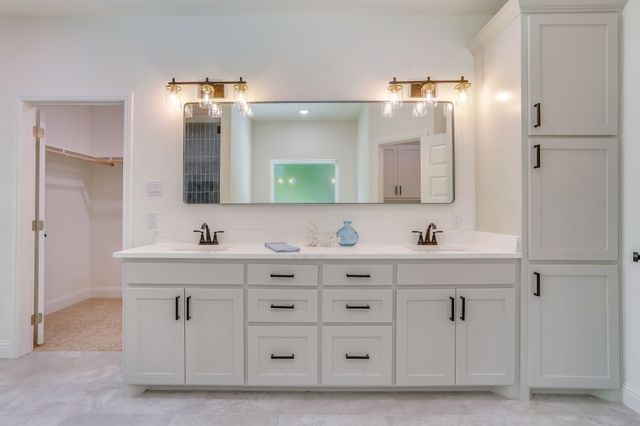 6705 Westover Drive, Granbury, TX 76049