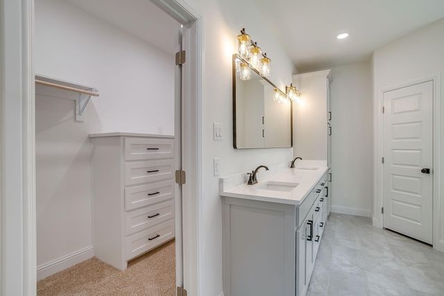 6705 Westover Drive, Granbury, TX 76049