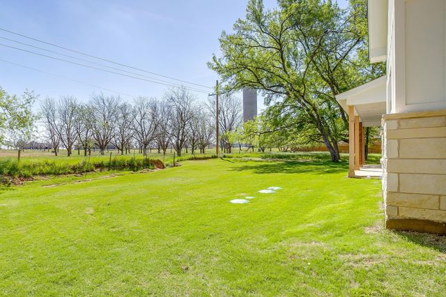6705 Westover Drive, Granbury, TX 76049