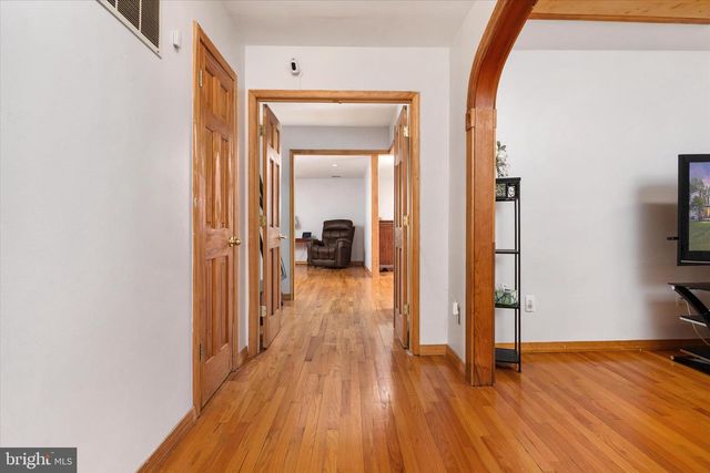 9460 GUILFORD RD, Columbia, MD 21046