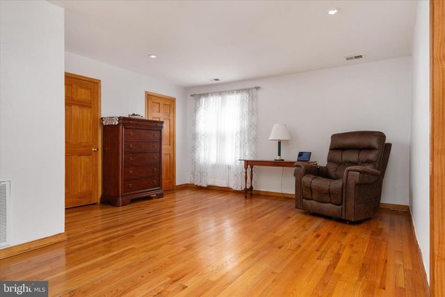 9460 GUILFORD RD, Columbia, MD 21046