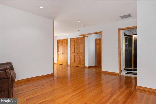 9460 GUILFORD RD, Columbia, MD 21046