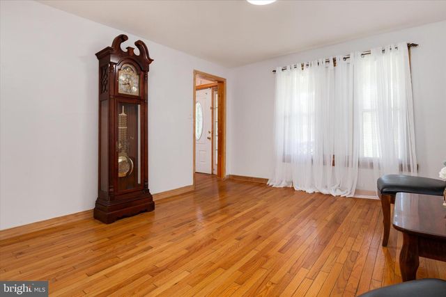 9460 GUILFORD RD, Columbia, MD 21046