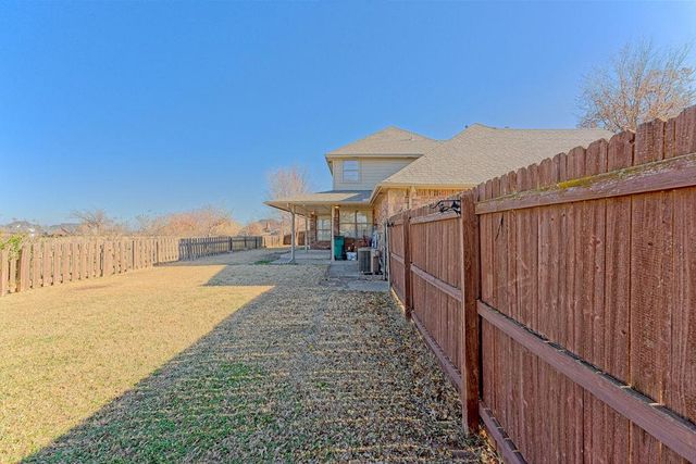 11613 NW 113th Circle, Yukon, OK 73099