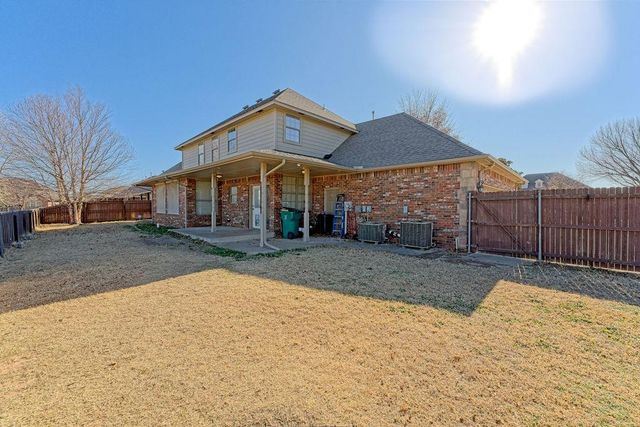 11613 NW 113th Circle, Yukon, OK 73099