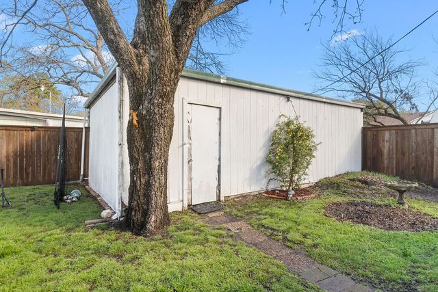 1617 N Ricketts Street, Sherman, TX 75092