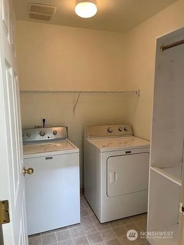 27 152nd Place SE, Lynnwood, WA 98087